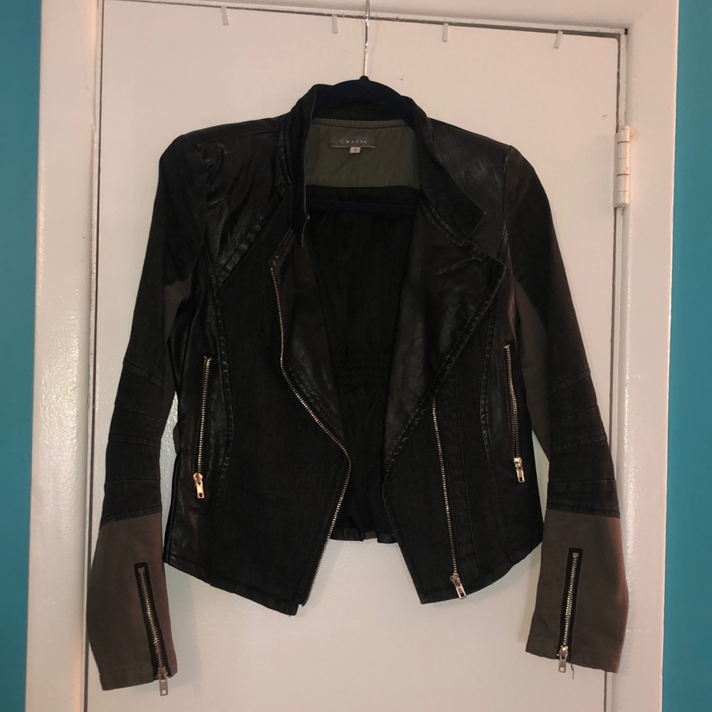 JACKET